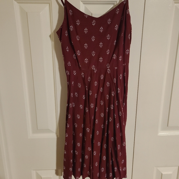 Dress - Picture 1 of 2